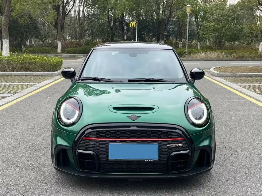 2022 MINI MINI 1.5T 136HP L3 7DCT,autocango,china used car exporter,china ev exporter,chinese used car exporter,chinese used ev exporter