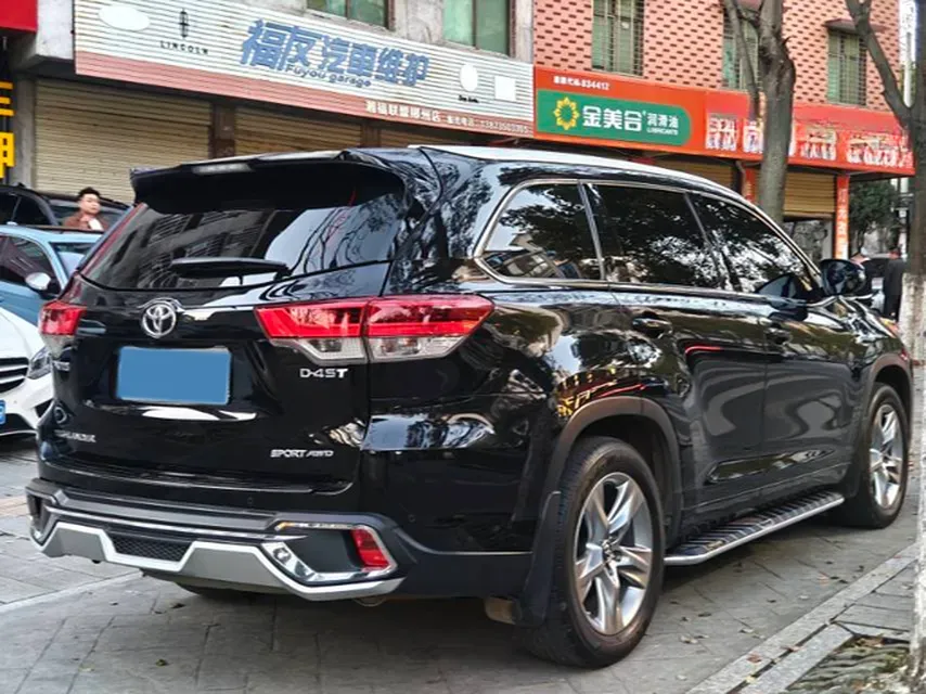 2021 Toyota Highlander 2.0T 220HP L4 6AT,autocango,china used car exporter,china ev exporter,chinese used car exporter,chinese used ev exporter