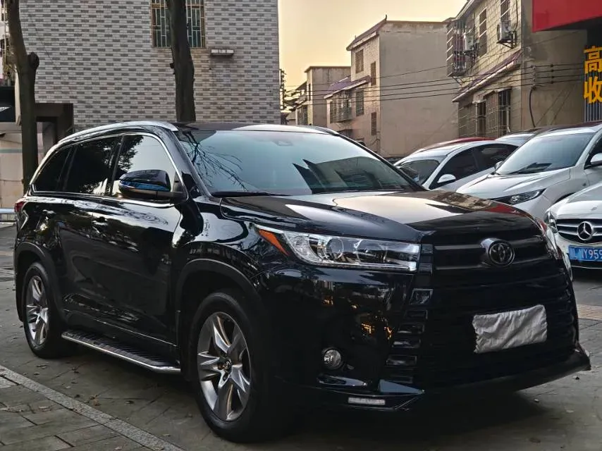 2021 Toyota Highlander 2.0T 220HP L4 6AT,autocango,china used car exporter,china ev exporter,chinese used car exporter,chinese used ev exporter