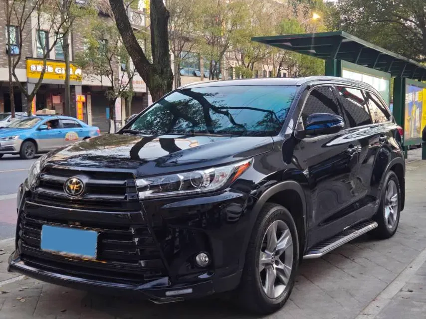 2021 Toyota Highlander 2.0T 220HP L4 6AT,autocango,china used car exporter,china ev exporter,chinese used car exporter,chinese used ev exporter