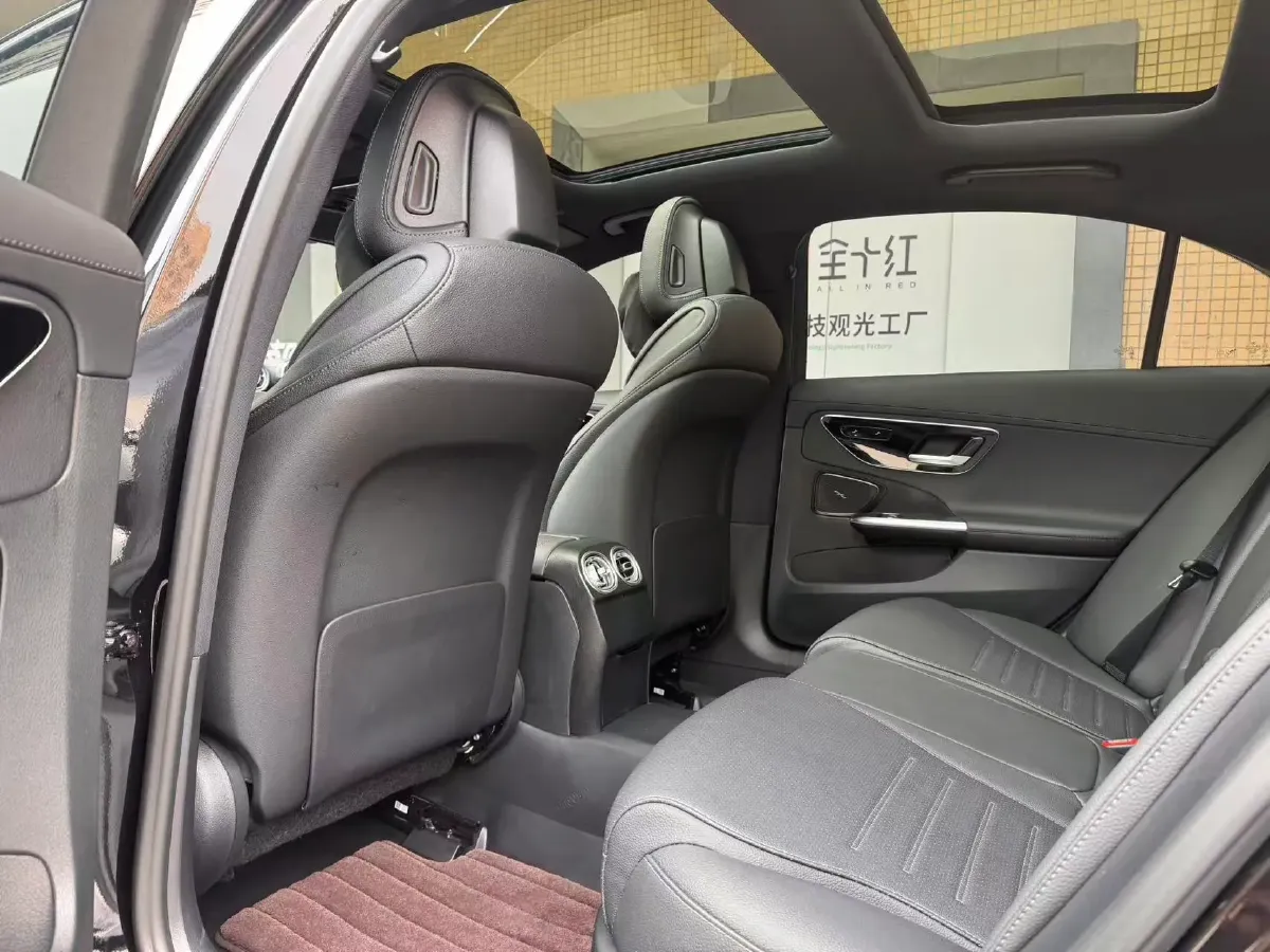 2023 Mercedes-Benz C Class 1.5T 204HP L4 9AT,autocango,china used car exporter,china ev exporter,chinese used car exporter,chinese used ev exporter