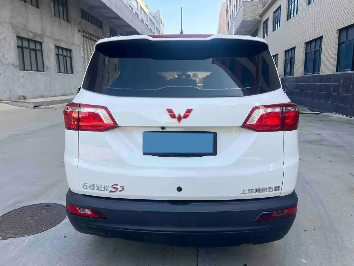 2019 WuLing HongGuang S3 1.5L 99HP L4 6MT,autocango,china used car exporter,china ev exporter,chinese used car exporter,chinese used ev exporter