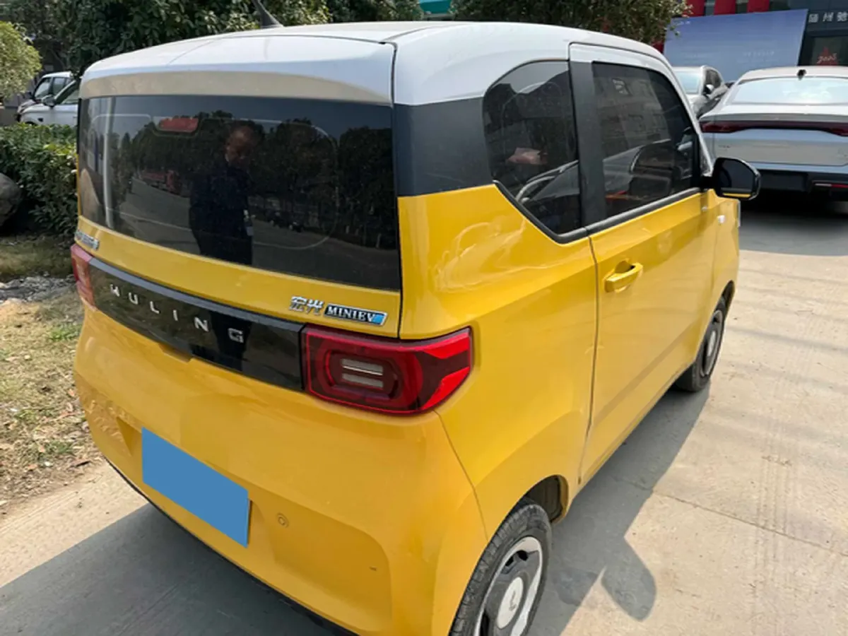 2021 WuLing HongGuang MINI EV BEV 9.3KWH,autocango,china used car exporter,china ev exporter,chinese used car exporter,chinese used ev exporter