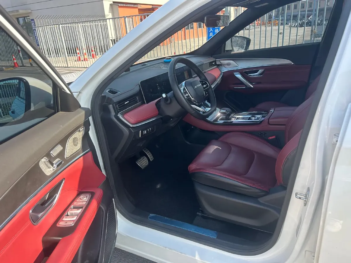 2021 Jetour X70 Plus 1.6T 197HP L4 7DCT,autocango,china used car exporter,china ev exporter,chinese used car exporter,chinese used ev exporter