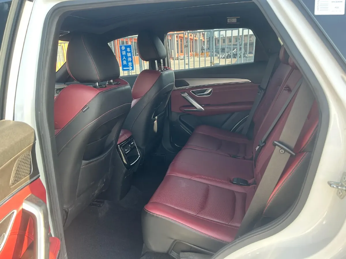 2021 Jetour X70 Plus 1.6T 197HP L4 7DCT,autocango,china used car exporter,china ev exporter,chinese used car exporter,chinese used ev exporter