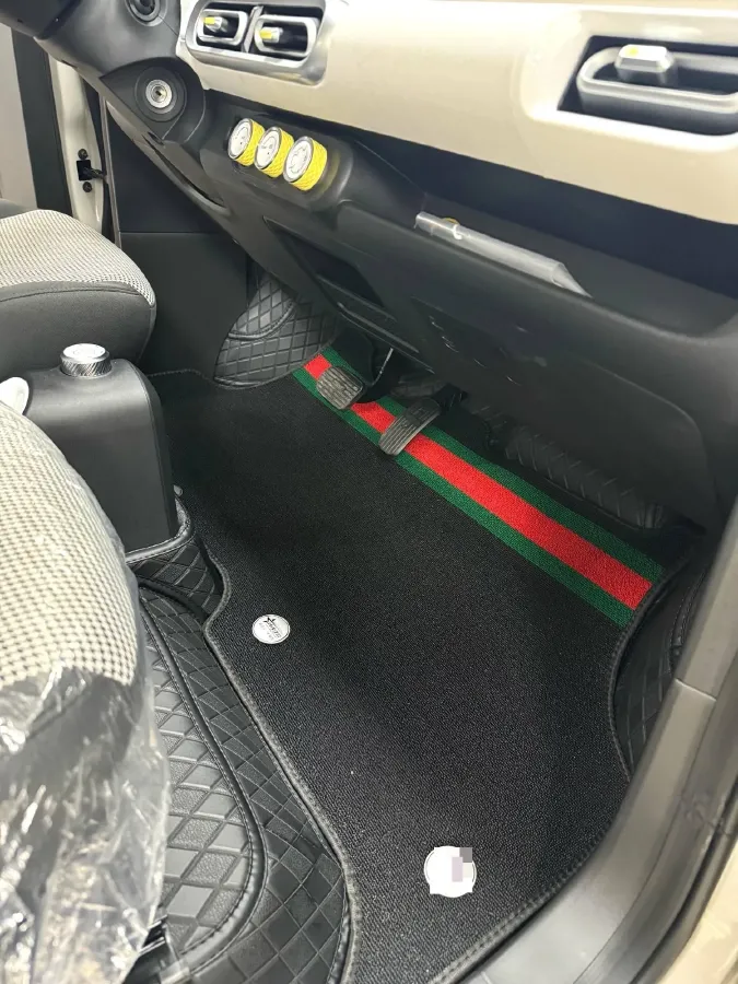 2024 WuLing HongGuang MINI EV BEV 17.3KWH,autocango,china used car exporter,china ev exporter,chinese used car exporter,chinese used ev exporter