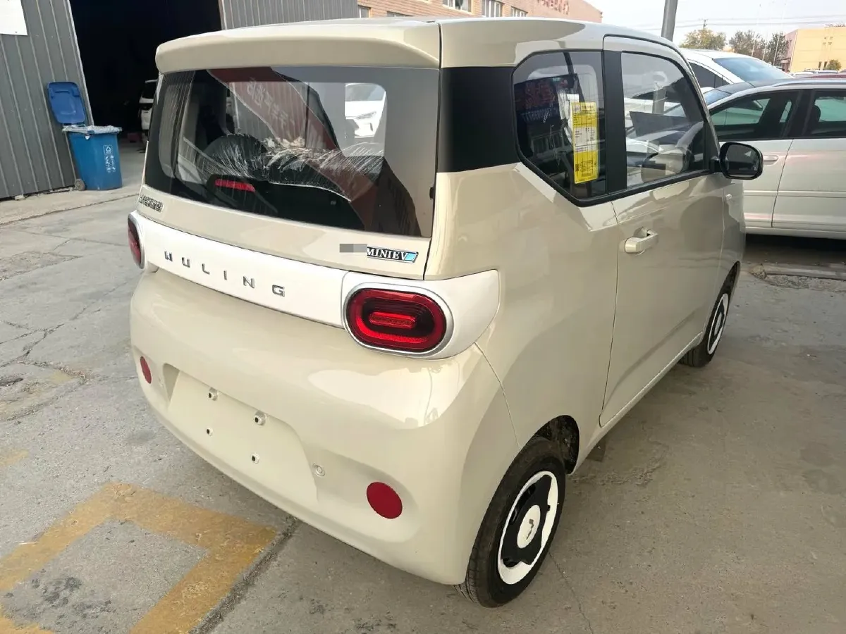 2024 WuLing HongGuang MINI EV BEV 17.3KWH,autocango,china used car exporter,china ev exporter,chinese used car exporter,chinese used ev exporter