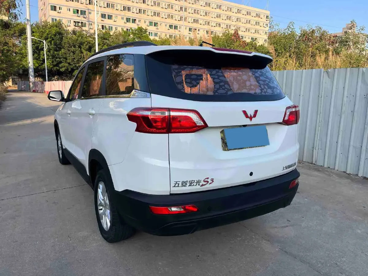 2018 WuLing HongGuang S3 1.5L 112HP L4 6MT,autocango,china used car exporter,china ev exporter,chinese used car exporter,chinese used ev exporter