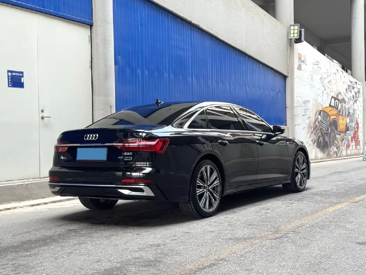 2024 Audi A6L 2.0T 245HP L4 7DCT,autocango,china used car exporter,china ev exporter,chinese used car exporter,chinese used ev exporter