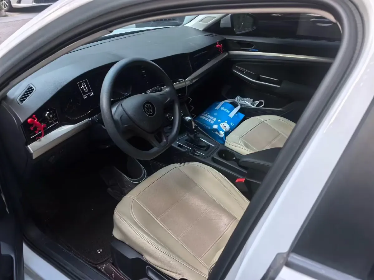 2021 Volkswagen Bora 1.5L 113HP L4 6AT,autocango,china used car exporter,china ev exporter,chinese used car exporter,chinese used ev exporter