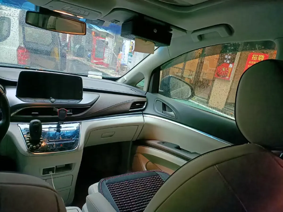 2021 Buick GL8 2.0T 237HP L4 9AT,autocango,china used car exporter,china ev exporter,chinese used car exporter,chinese used ev exporter