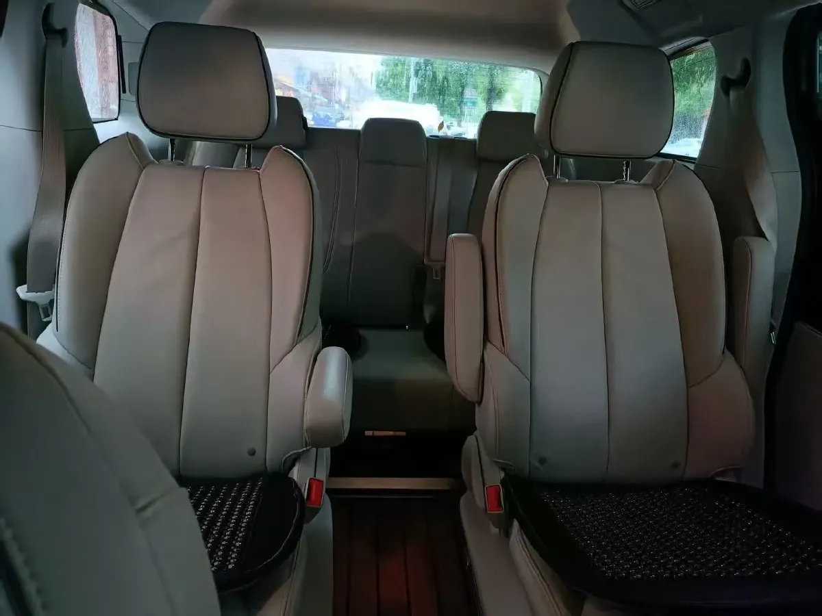 2021 Buick GL8 2.0T 237HP L4 9AT,autocango,china used car exporter,china ev exporter,chinese used car exporter,chinese used ev exporter