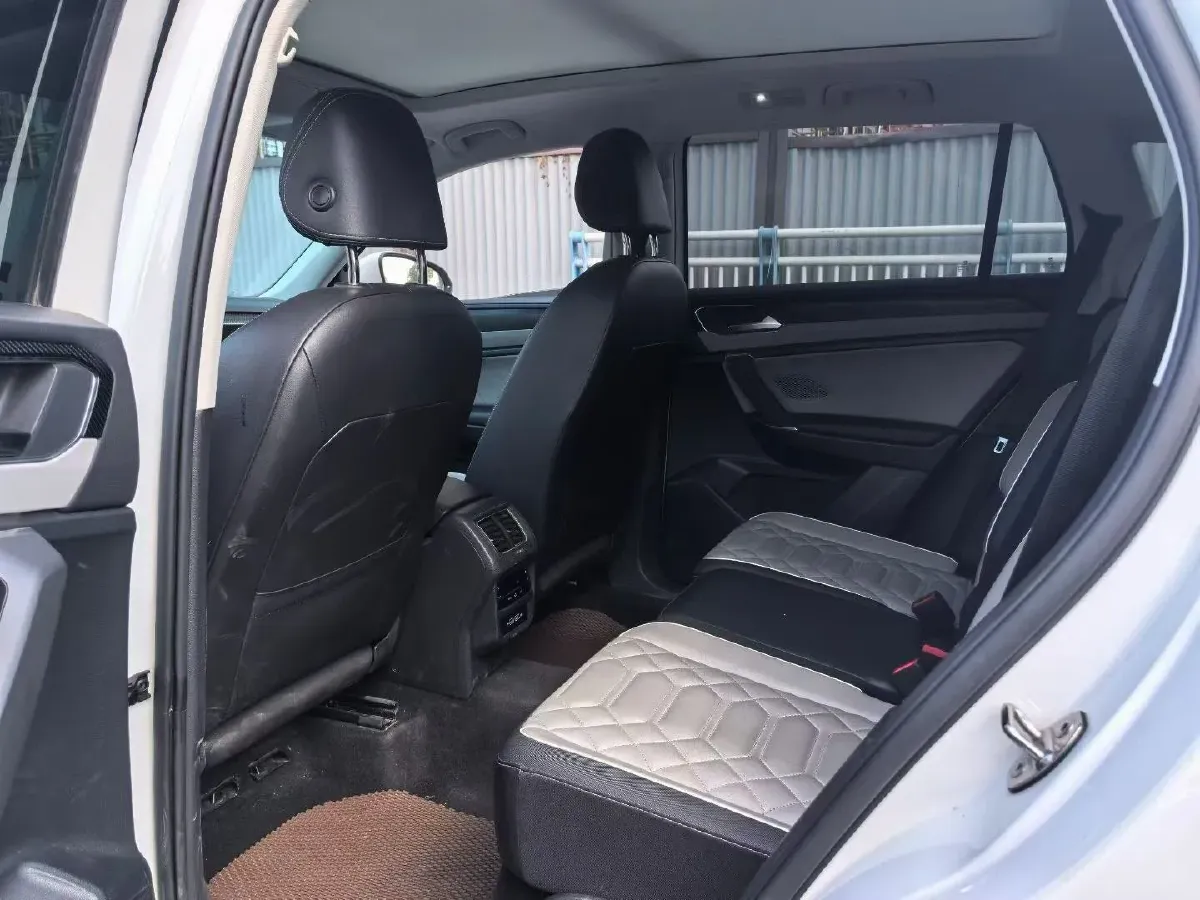 2023 Volkswagen Tayron 2.0T 186HP L4 7DCT,autocango,china used car exporter,china ev exporter,chinese used car exporter,chinese used ev exporter