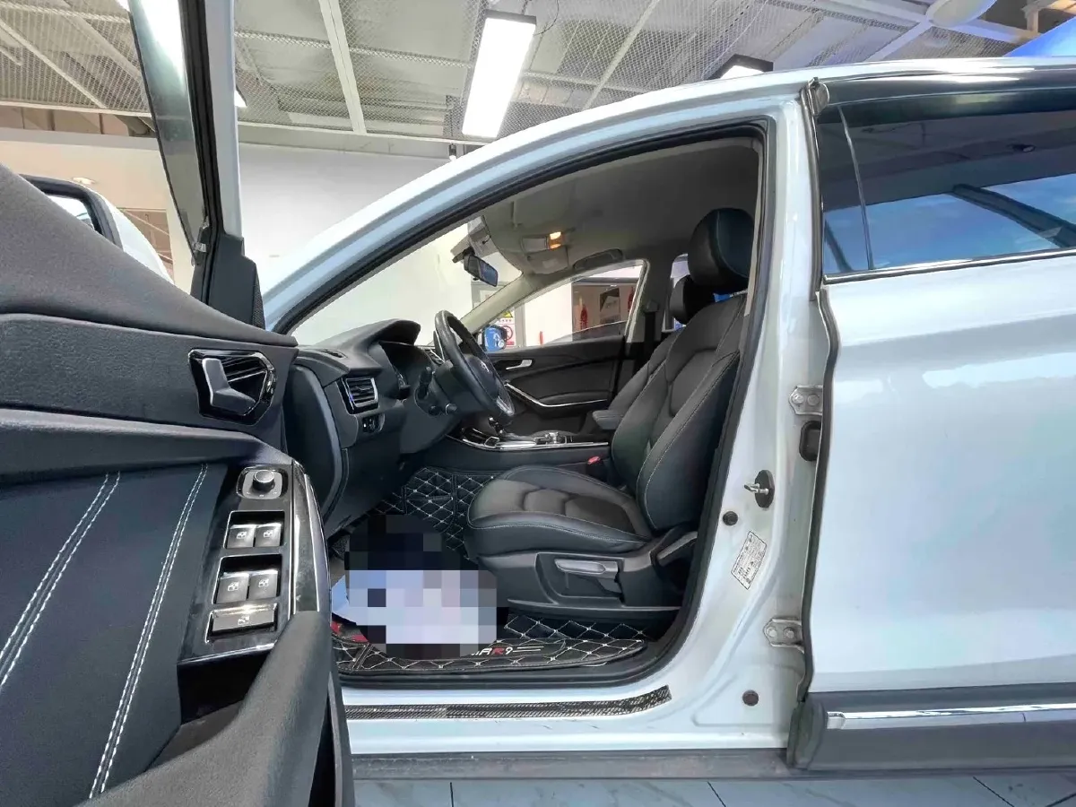 2018 FAW Senia R9 1.2T 143HP L4 7DCT,autocango,china used car exporter,china ev exporter,chinese used car exporter,chinese used ev exporter