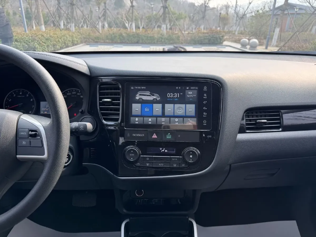 2021 Mitsubishi Outlander 2.0L 166HP L4 CVT,autocango,china used car exporter,china ev exporter,chinese used car exporter,chinese used ev exporter