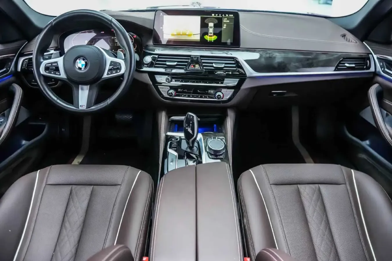 2022 BMW 5 Series 2.0T 252HP L4 8AT,autocango,china used car exporter,china ev exporter,chinese used car exporter,chinese used ev exporter