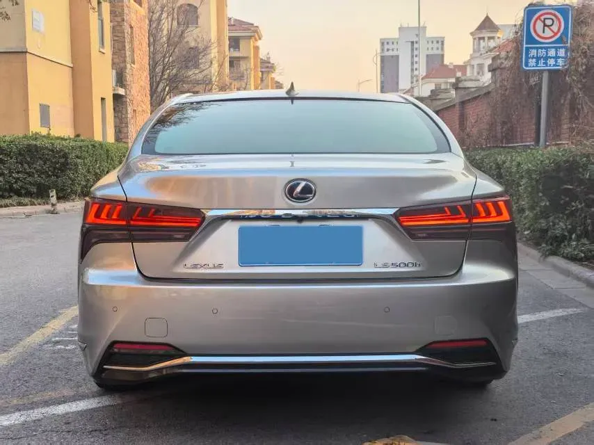 2021 Lexus LS 3.5L 299HP V6 E-CVT Hybrid,autocango,china used car exporter,china ev exporter,chinese used car exporter,chinese used ev exporter