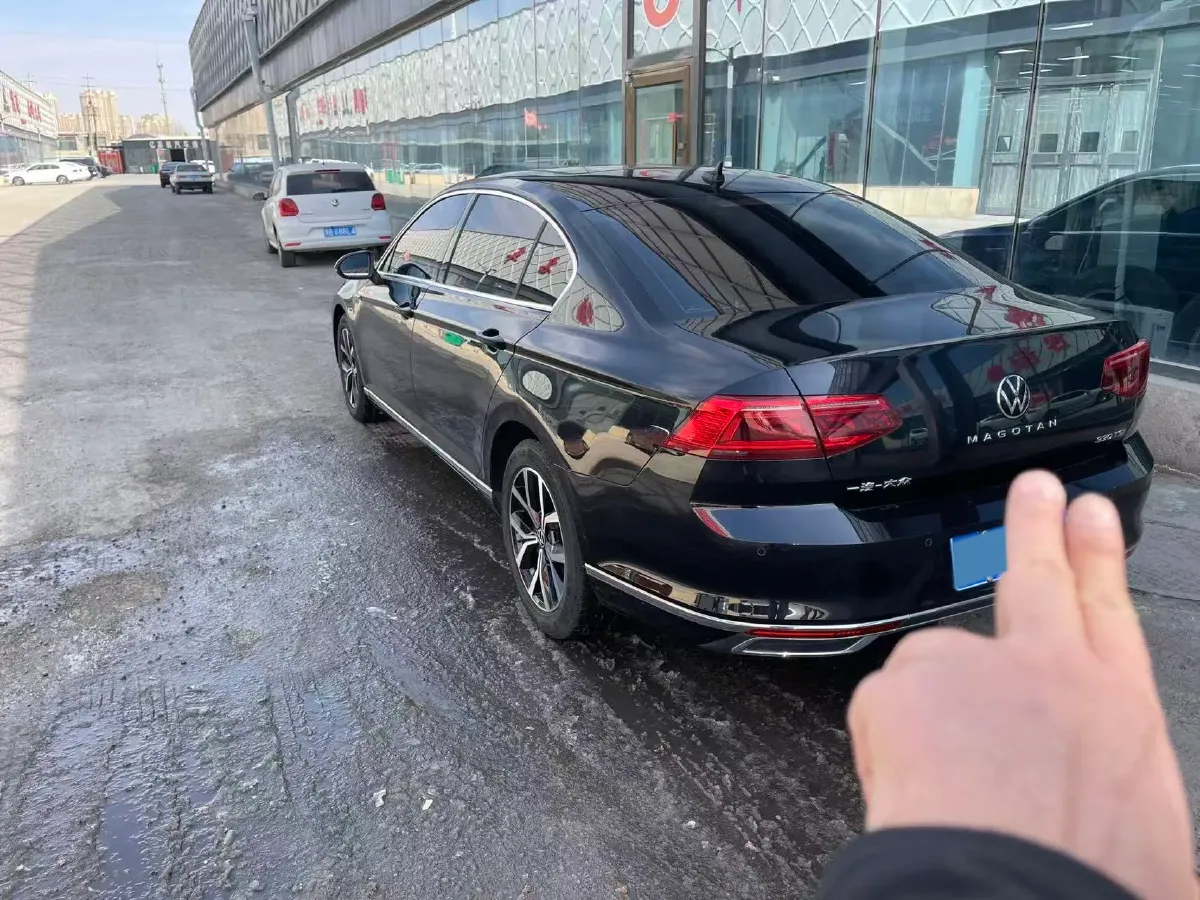 2020 Volkswagen Magotan 2.0T 186HP L4 7DCT,autocango,china used car exporter,china ev exporter,chinese used car exporter,chinese used ev exporter