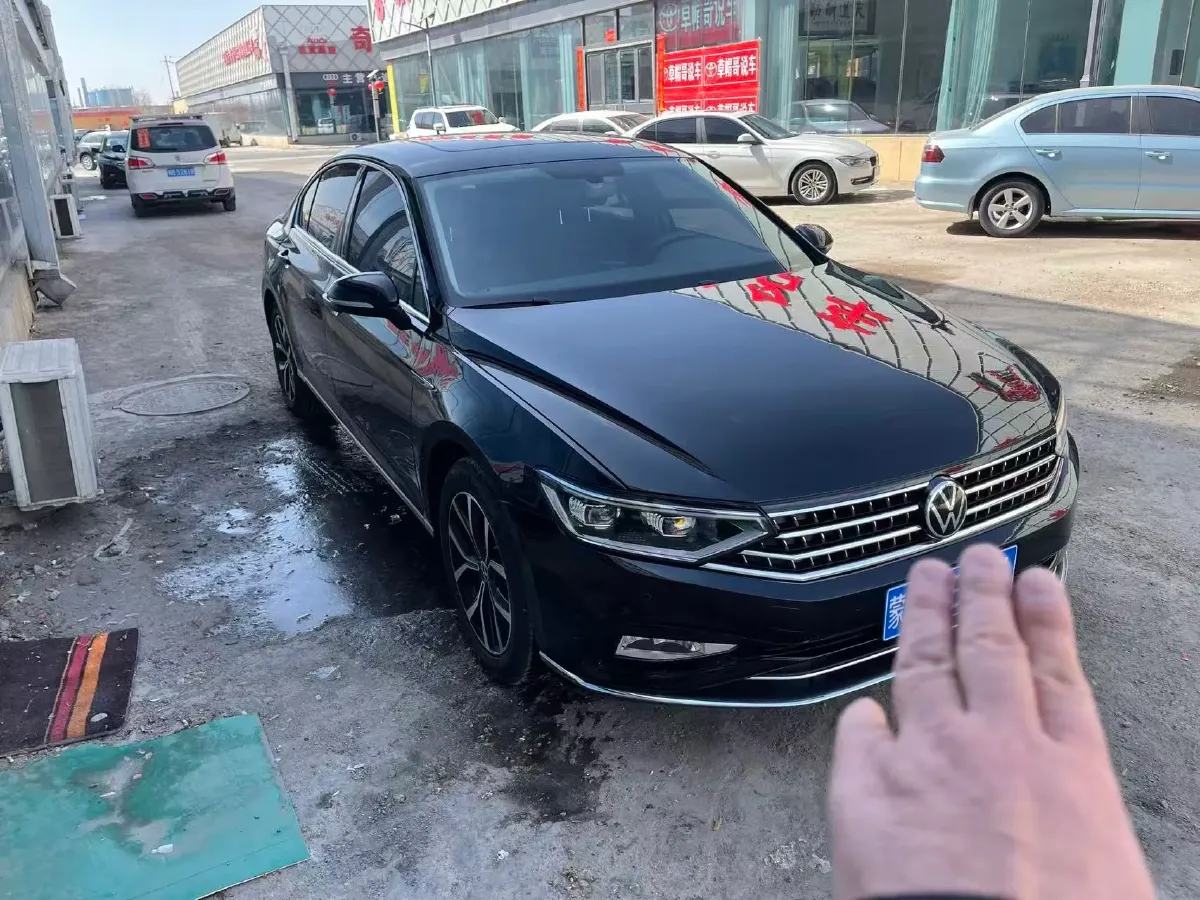 2020 Volkswagen Magotan 2.0T 186HP L4 7DCT,autocango,china used car exporter,china ev exporter,chinese used car exporter,chinese used ev exporter