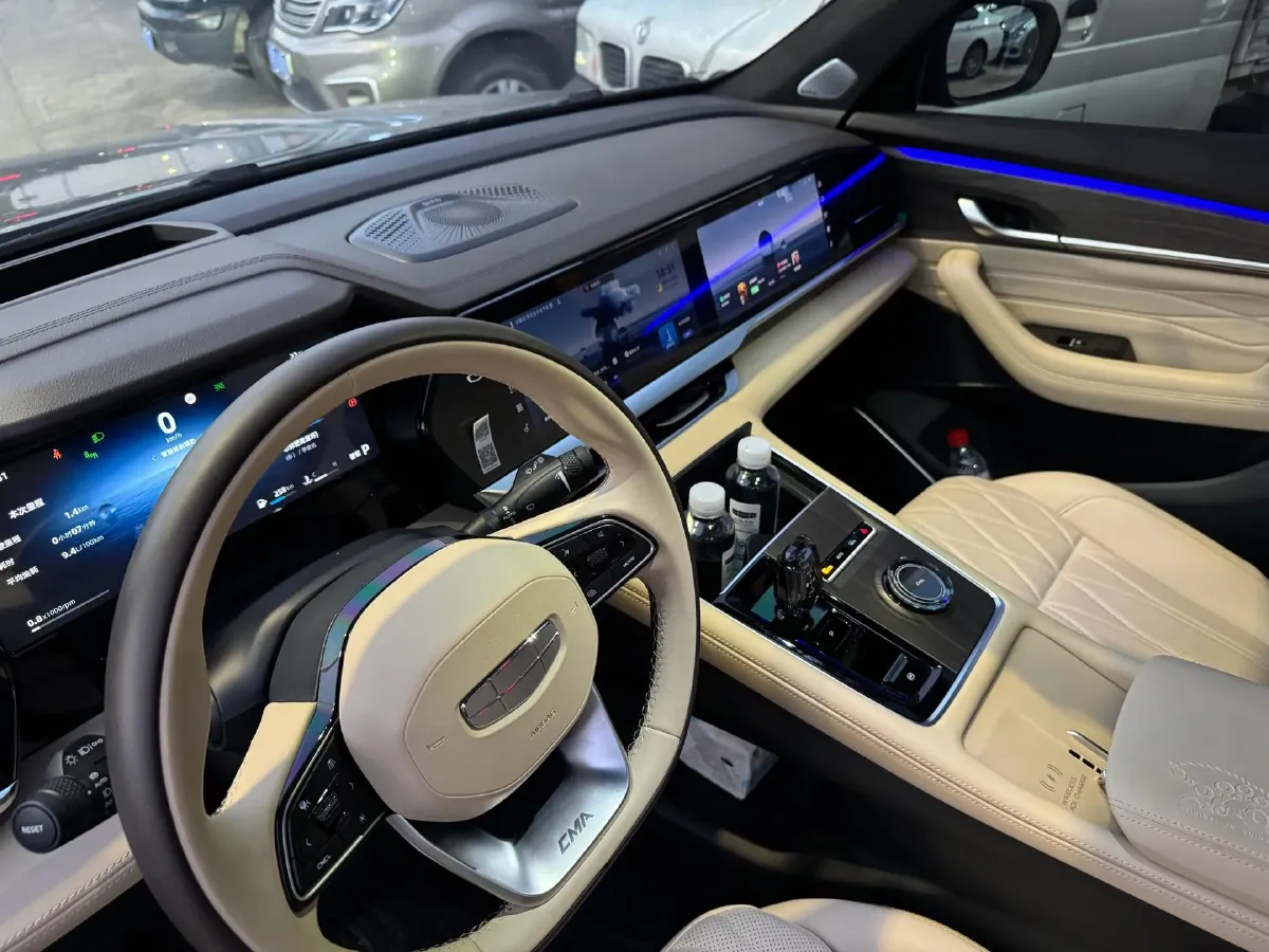 2025 Geely Monjaro 2.0T 238HP L4 8AT,autocango,china used car exporter,china ev exporter,chinese used car exporter,chinese used ev exporter