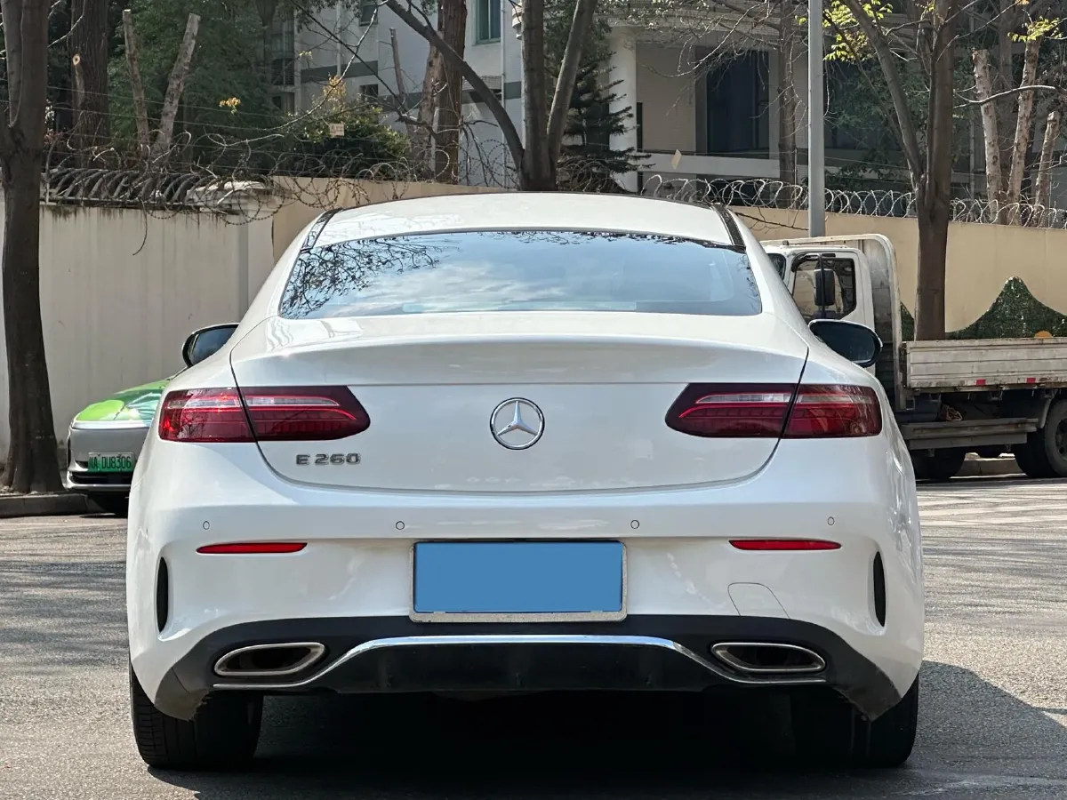 2021 Mercedes-Benz E Class 1.5T 184HP L4 9AT,autocango,china used car exporter,china ev exporter,chinese used car exporter,chinese used ev exporter