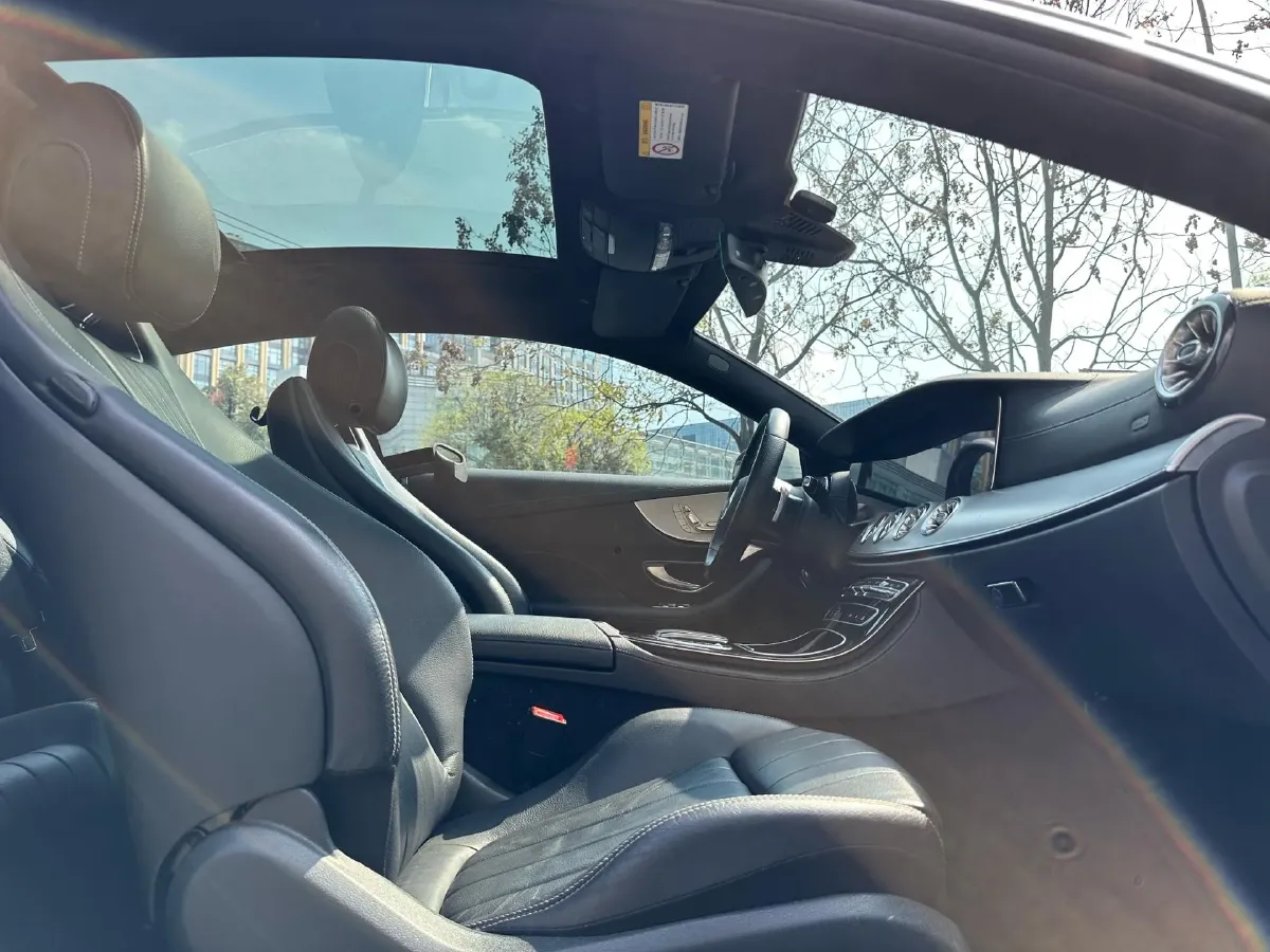 2021 Mercedes-Benz E Class 1.5T 184HP L4 9AT,autocango,china used car exporter,china ev exporter,chinese used car exporter,chinese used ev exporter