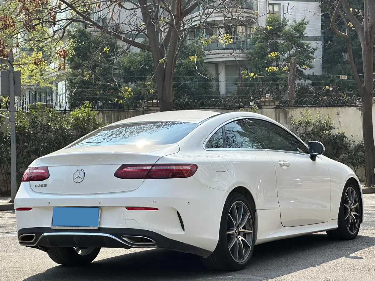 2021 Mercedes-Benz E Class 1.5T 184HP L4 9AT,autocango,china used car exporter,china ev exporter,chinese used car exporter,chinese used ev exporter