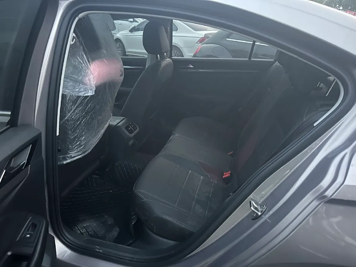 2021 Volkswagen Bora 1.5L 113HP L4 6AT,autocango,china used car exporter,china ev exporter,chinese used car exporter,chinese used ev exporter