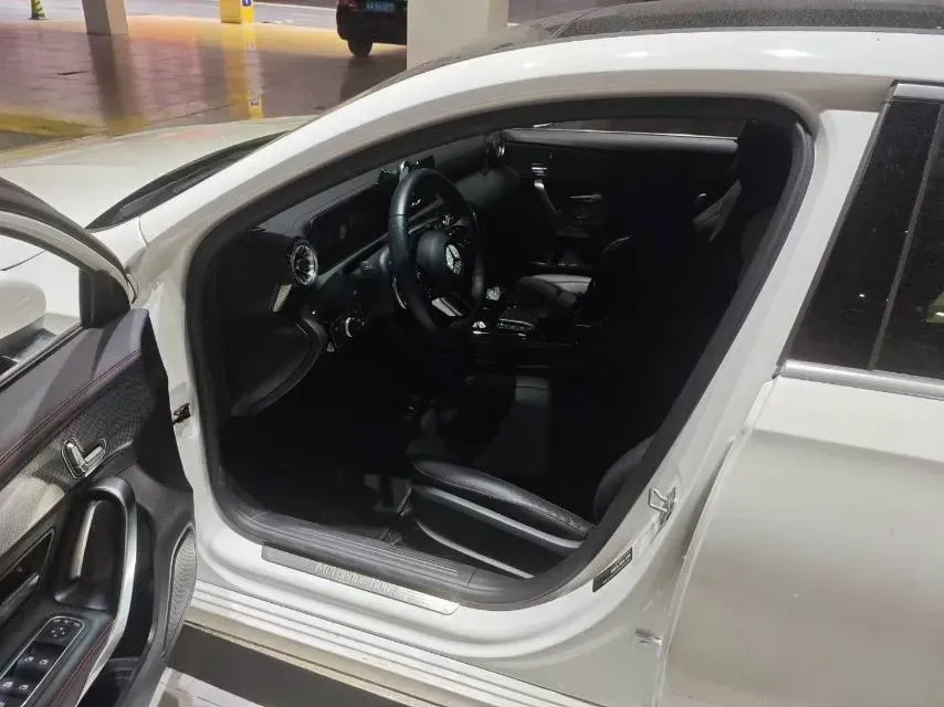 2024 Mercedes-Benz A Class 1.3T 163HP L4 7DCT,autocango,china used car exporter,china ev exporter,chinese used car exporter,chinese used ev exporter