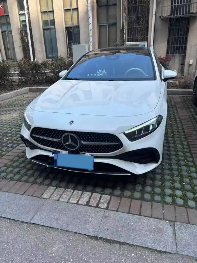 2024 Mercedes-Benz A Class 1.3T 163HP L4 7DCT,autocango,china used car exporter,china ev exporter,chinese used car exporter,chinese used ev exporter