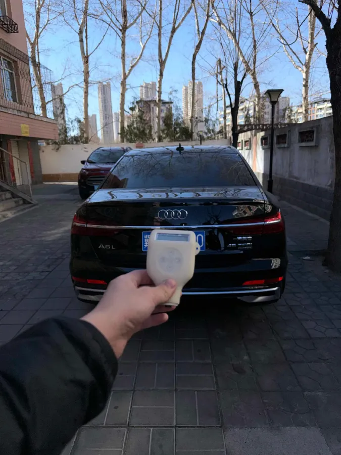 2025 Audi A6L 2.0T 245HP L4 7DCT,autocango,china used car exporter,china ev exporter,chinese used car exporter,chinese used ev exporter