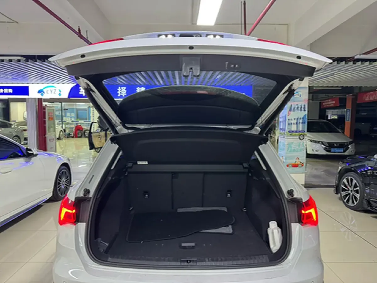 2021 Audi Q3 1.4T 150HP L4 7DCT,autocango,china used car exporter,china ev exporter,chinese used car exporter,chinese used ev exporter