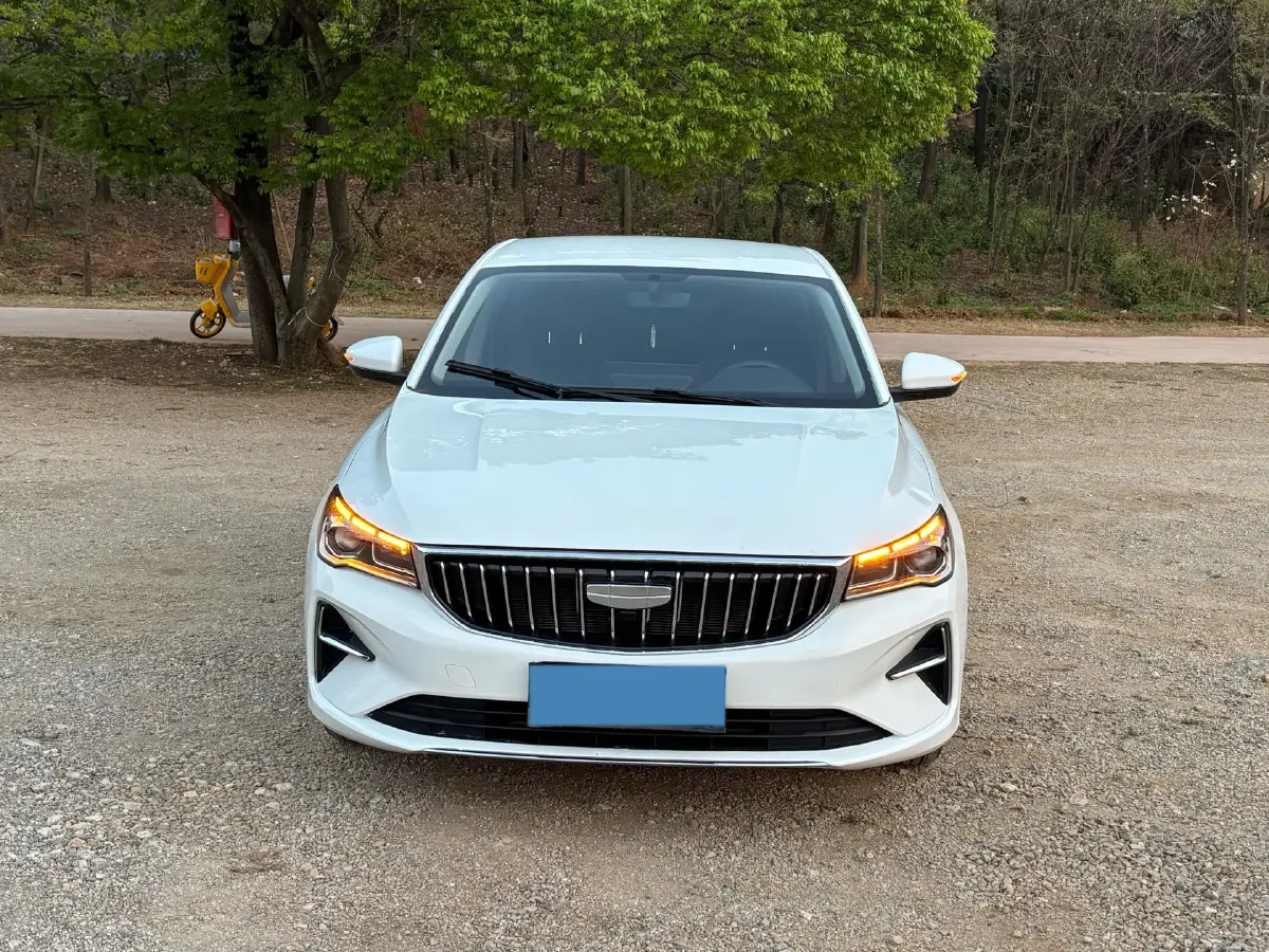2025 Geely Emgrand 1.5L 127HP L4 CVT,autocango,china used car exporter,china ev exporter,chinese used car exporter,chinese used ev exporter