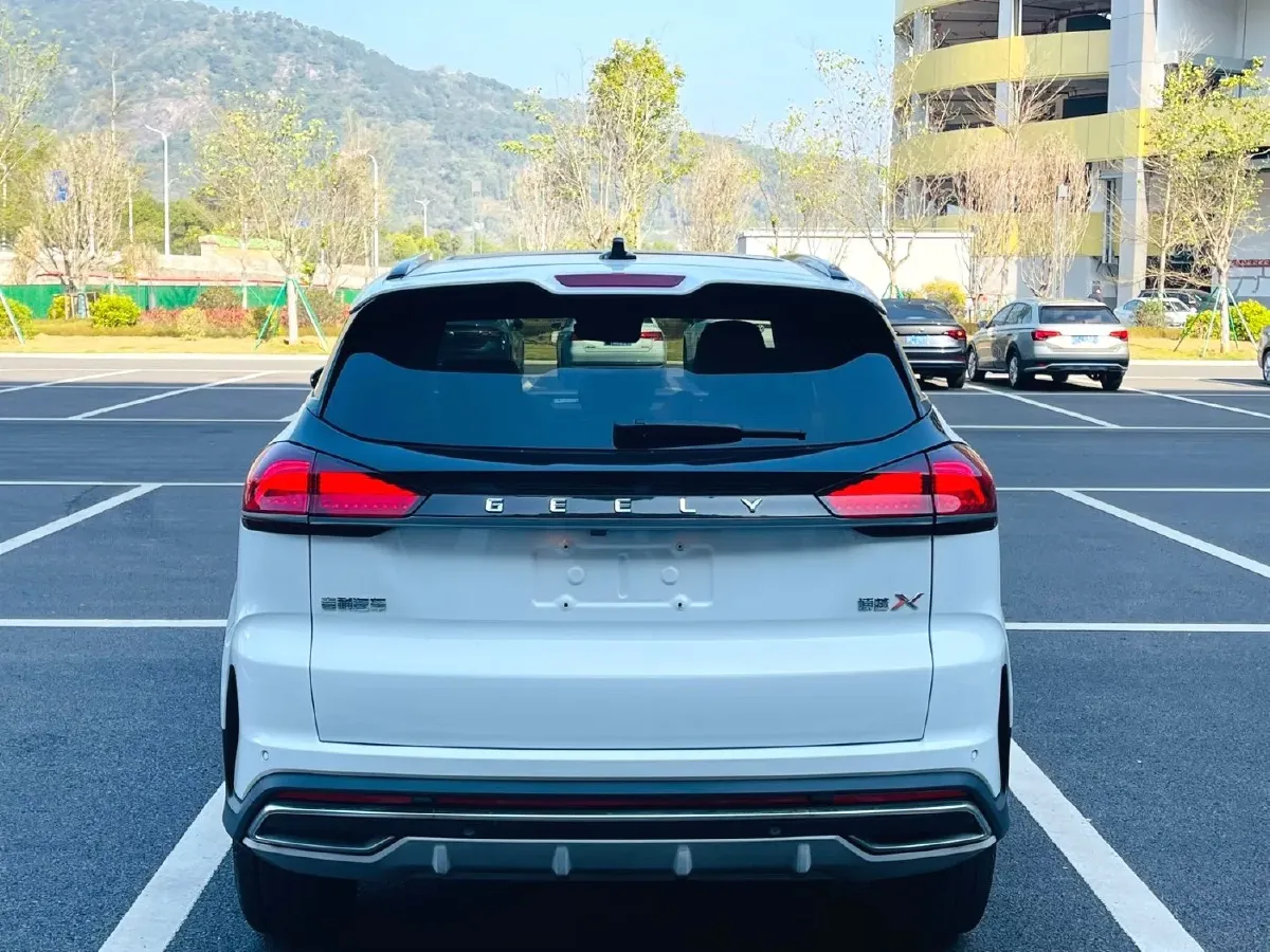 2022 Geely Azkarra 1.8T 184HP L4 7DCT,autocango,china used car exporter,china ev exporter,chinese used car exporter,chinese used ev exporter