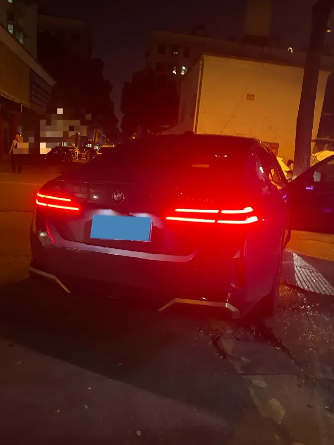 2024 BMW 5 Series 2.0T 190HP L4 8AT,autocango,china used car exporter,china ev exporter,chinese used car exporter,chinese used ev exporter