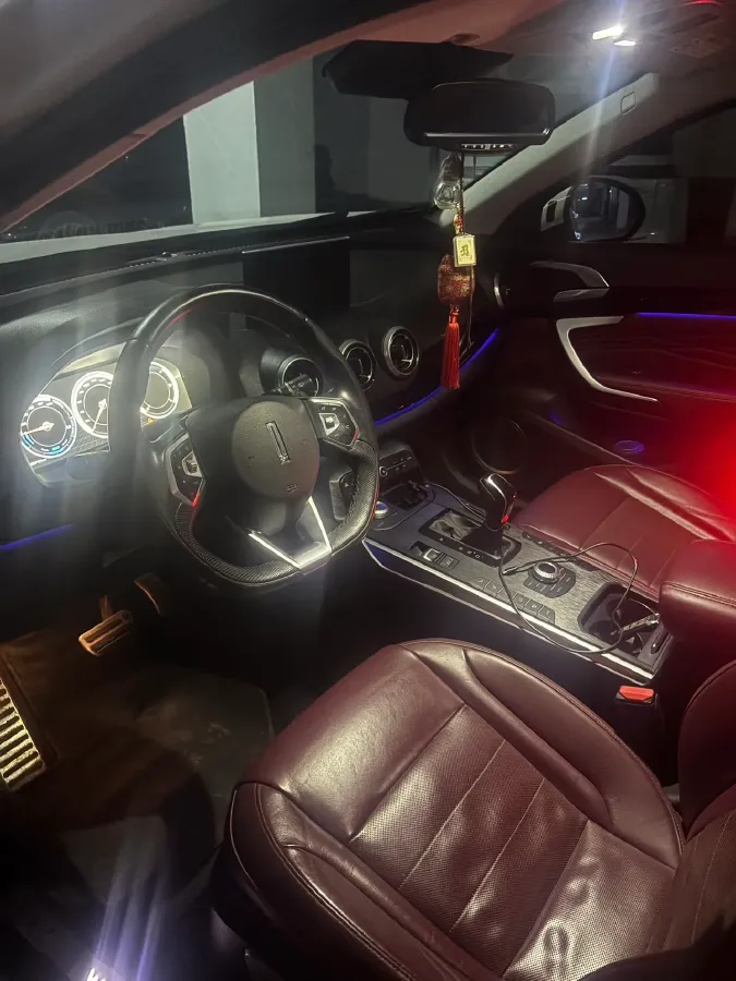 2018 WEY P8 2.0T 234HP L4 6DCT PHEV 12.96KWH,autocango,china used car exporter,china ev exporter,chinese used car exporter,chinese used ev exporter