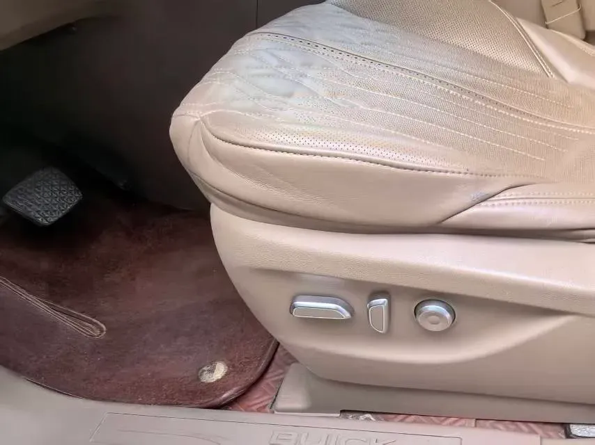 2021 Buick GL8 2.0T 237HP L4 9AT,autocango,china used car exporter,china ev exporter,chinese used car exporter,chinese used ev exporter