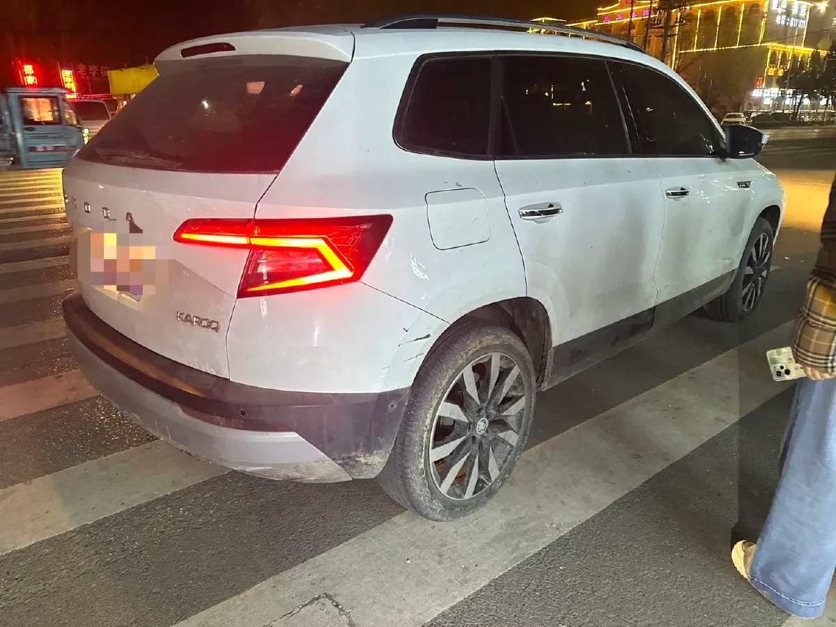 2021 Skoda Karoq 1.4T 150HP L4 7DCT,autocango,china used car exporter,china ev exporter,chinese used car exporter,chinese used ev exporter