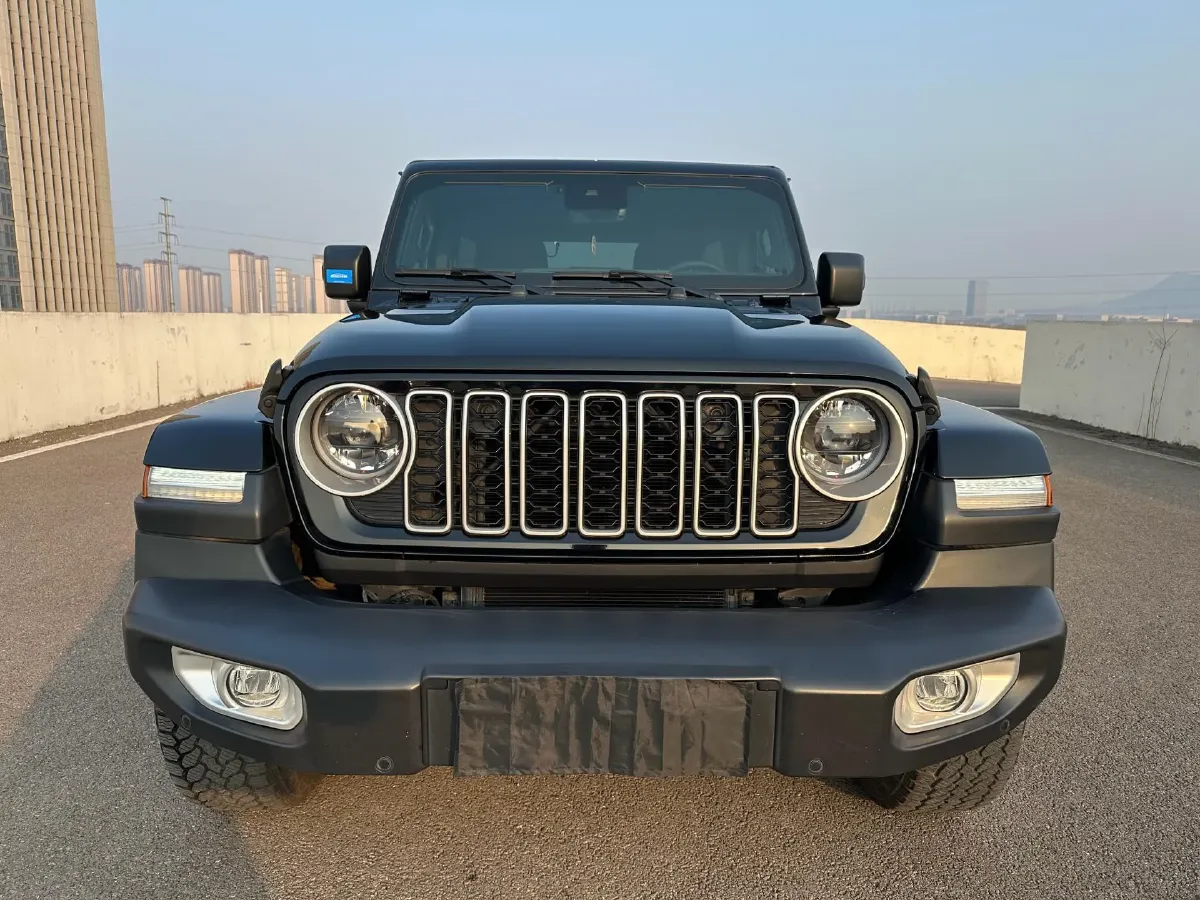 2024 Jeep Wrangler 2.0T 266HP L4 8AT,autocango,china used car exporter,china ev exporter,chinese used car exporter,chinese used ev exporter