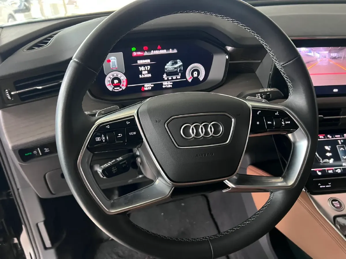 2024 Audi Q6 2.5T 299HP V6 7DCT,autocango,china used car exporter,china ev exporter,chinese used car exporter,chinese used ev exporter