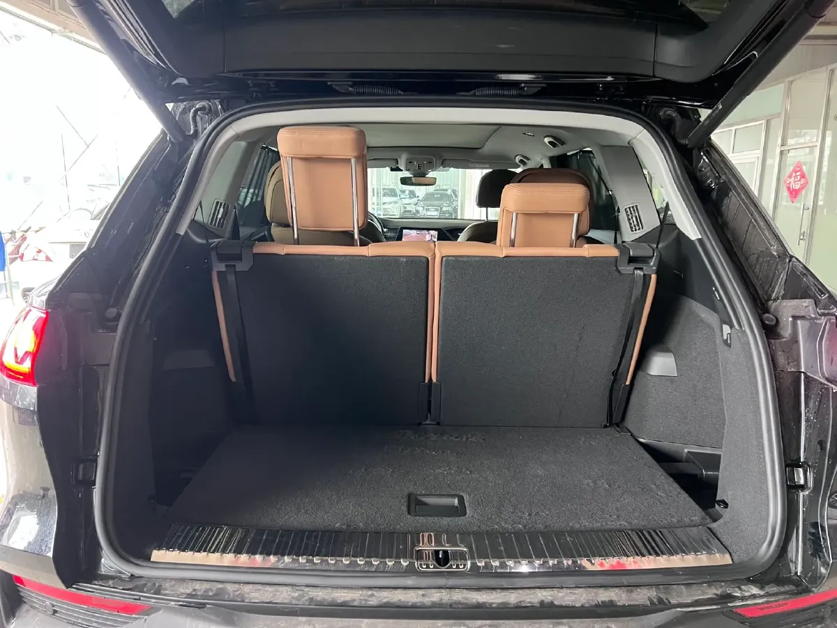 2024 Audi Q6 2.5T 299HP V6 7DCT,autocango,china used car exporter,china ev exporter,chinese used car exporter,chinese used ev exporter