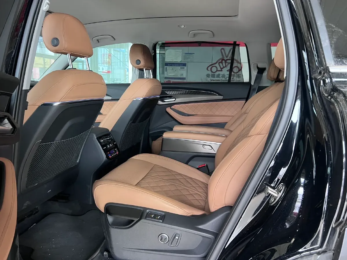 2024 Audi Q6 2.5T 299HP V6 7DCT,autocango,china used car exporter,china ev exporter,chinese used car exporter,chinese used ev exporter