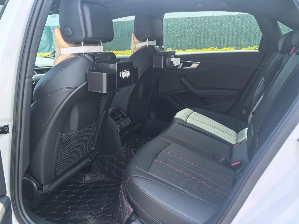 2025 Audi A4L 2.0T 190HP L4 7DCT,autocango,china used car exporter,china ev exporter,chinese used car exporter,chinese used ev exporter