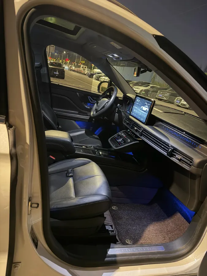 2021 Lincoln Corsair 2.0T 245HP L4 8AT,autocango,china used car exporter,china ev exporter,chinese used car exporter,chinese used ev exporter