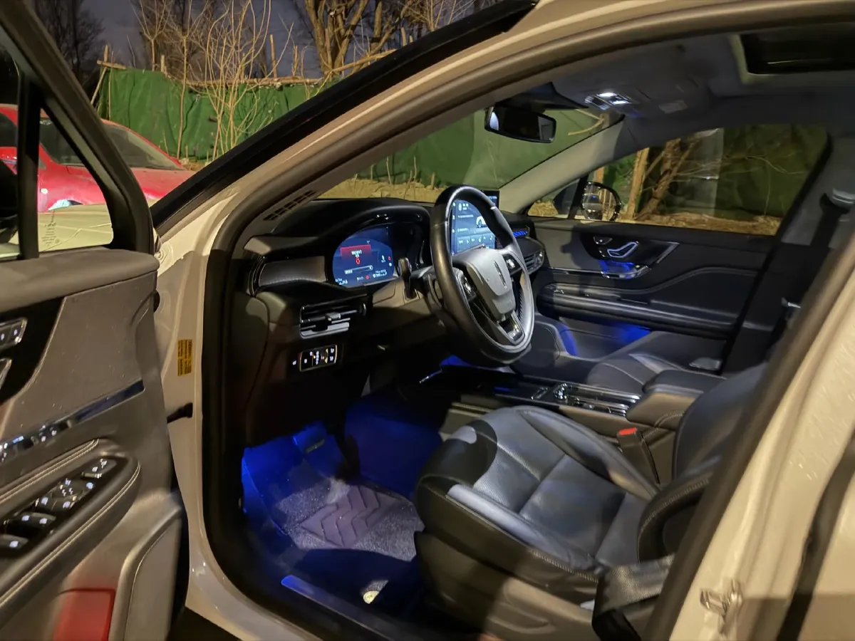 2021 Lincoln Corsair 2.0T 245HP L4 8AT,autocango,china used car exporter,china ev exporter,chinese used car exporter,chinese used ev exporter