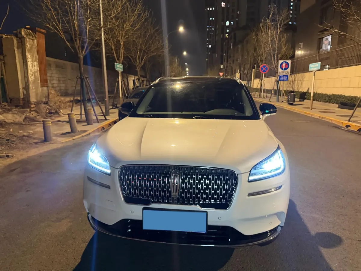 2021 Lincoln Corsair 2.0T 245HP L4 8AT,autocango,china used car exporter,china ev exporter,chinese used car exporter,chinese used ev exporter