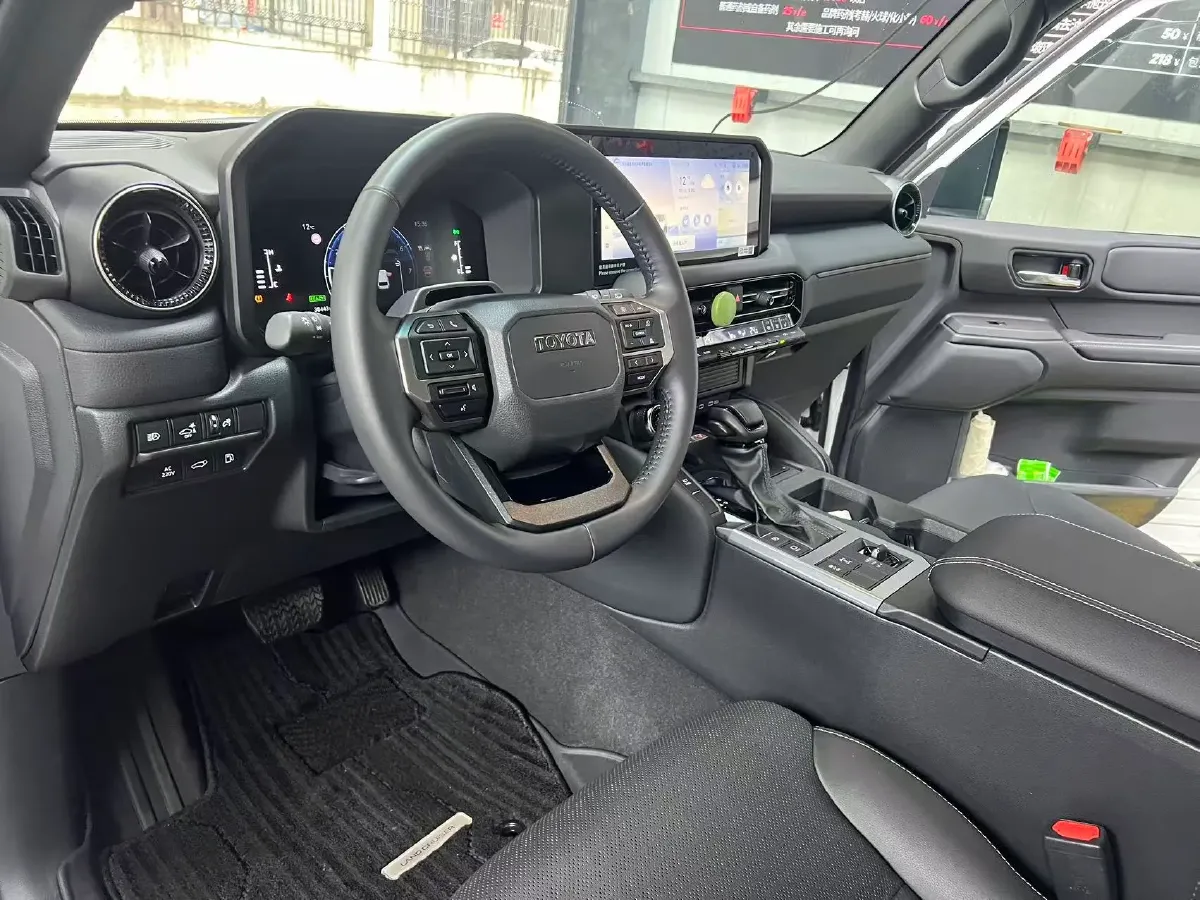 2024 Toyota Land Cruiser Prado 2.4T 282HP L4 8AT Hybrid,autocango,china used car exporter,china ev exporter,chinese used car exporter,chinese used ev exporter