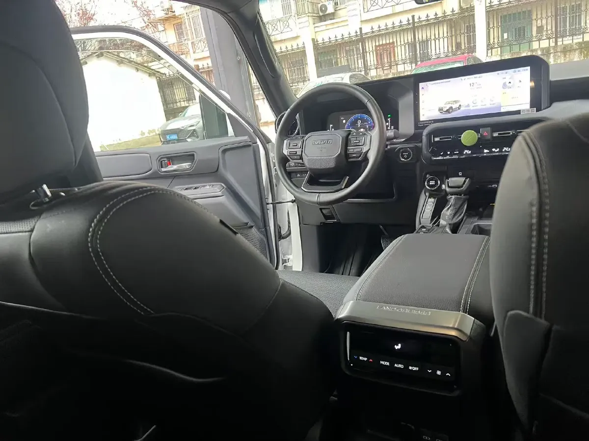 2024 Toyota Land Cruiser Prado 2.4T 282HP L4 8AT Hybrid,autocango,china used car exporter,china ev exporter,chinese used car exporter,chinese used ev exporter