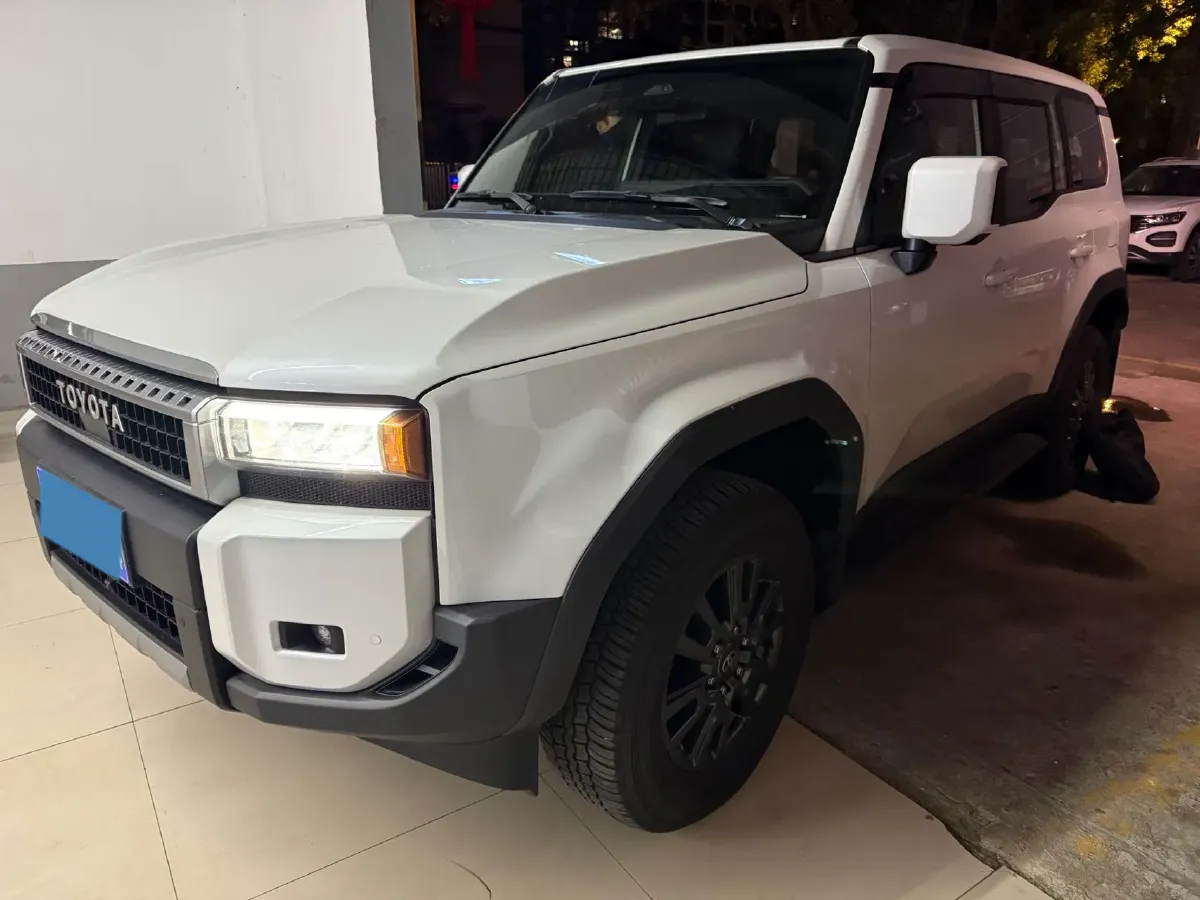 2024 Toyota Land Cruiser Prado 2.4T 282HP L4 8AT Hybrid,autocango,china used car exporter,china ev exporter,chinese used car exporter,chinese used ev exporter
