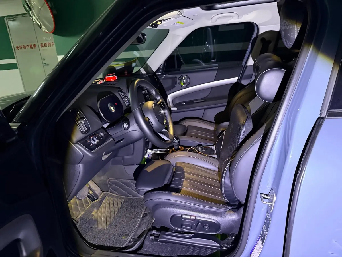 2022 MINI COUNTRYMAN 2.0T 192HP L4 7DCT,autocango,china used car exporter,china ev exporter,chinese used car exporter,chinese used ev exporter